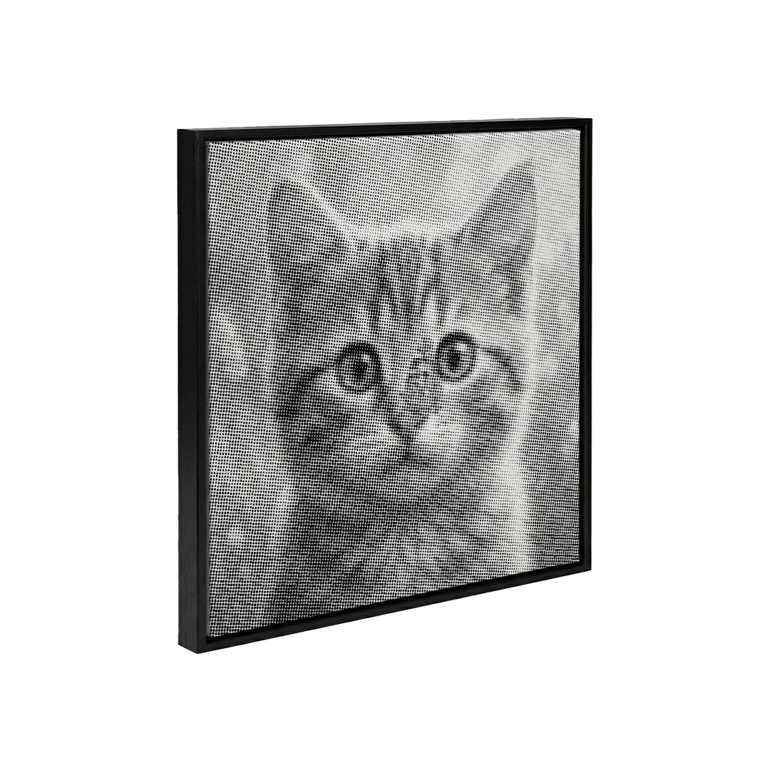 Chat avec peinture à pois papillon
