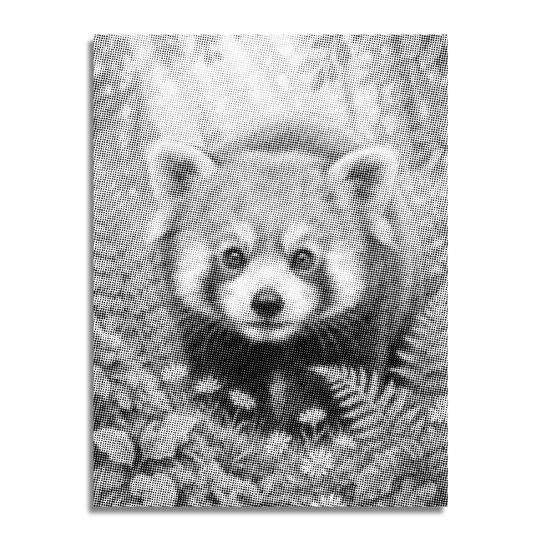 Panda roux avec peinture à pois de fleurs