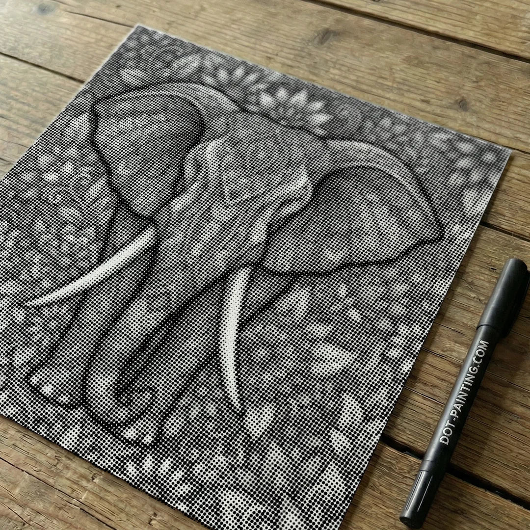 Peinture florale à pois d’éléphant