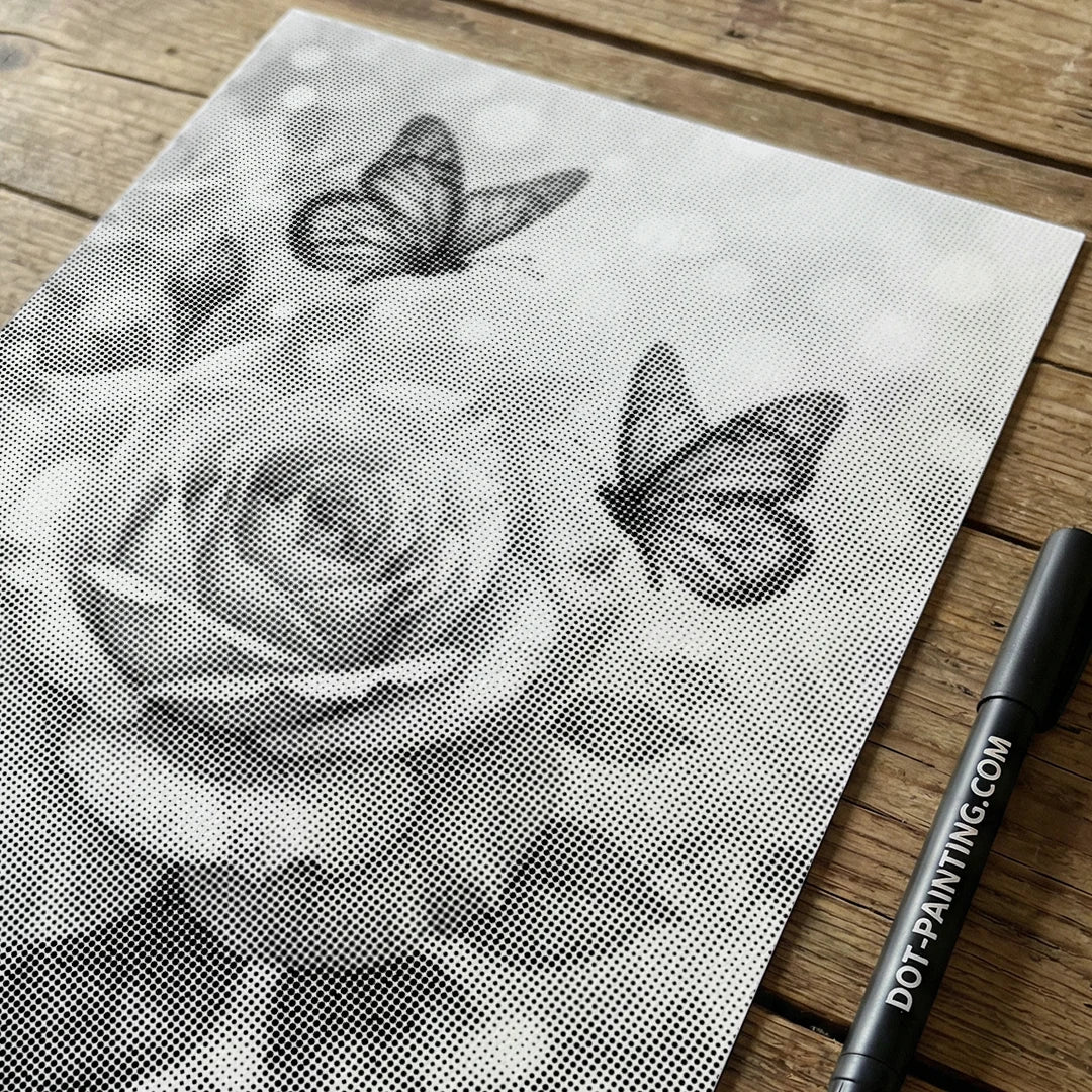 Papillon avec peinture à pois roses