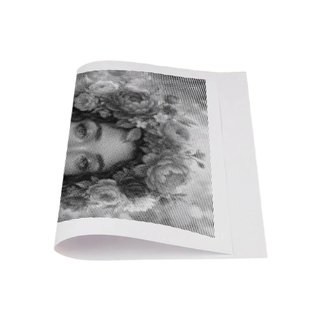 Peinture à points de femmes avec des fleurs