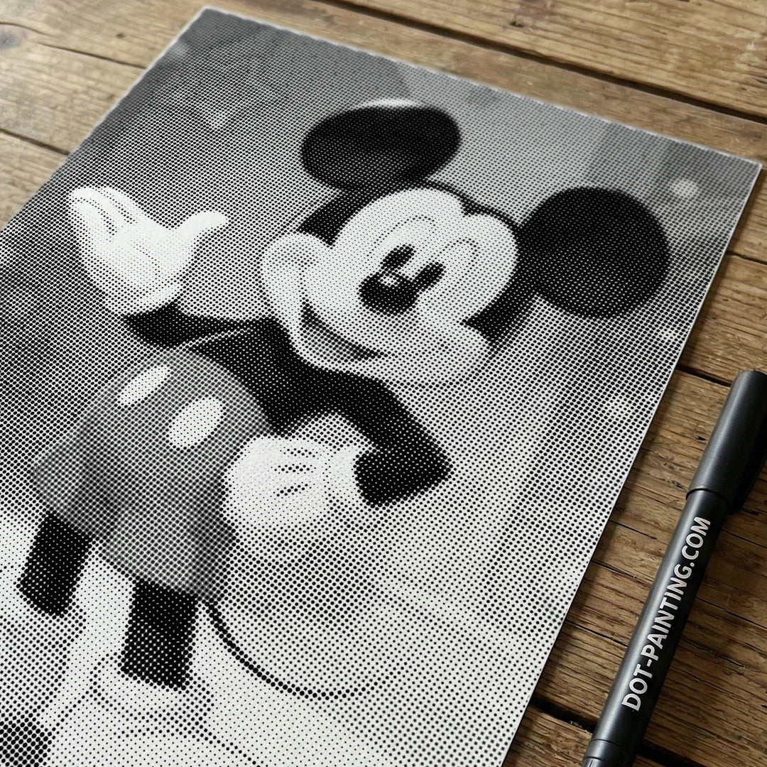 Dot Painting Mickey Mouse